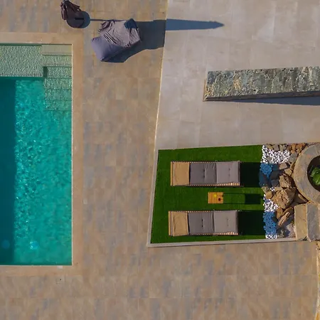 Villa Gaia & Thalassa Nafsika Otziás