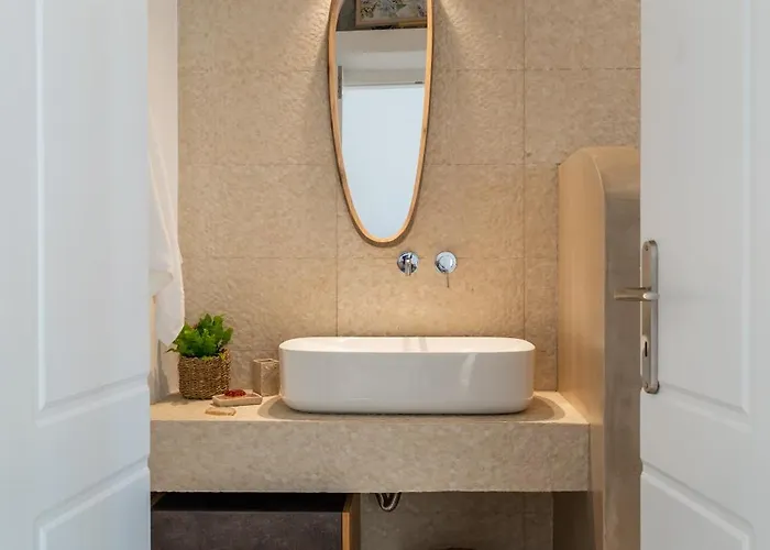 Gaia & Thalassa Nafsika Otzias