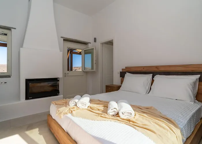 Gaia & Thalassa Nafsika *