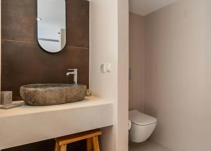 Gaia & Thalassa Nafsika